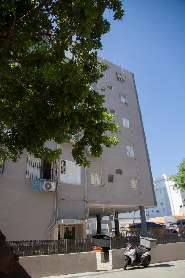 Apartments4You Bally Bat Yam Εξωτερικό φωτογραφία