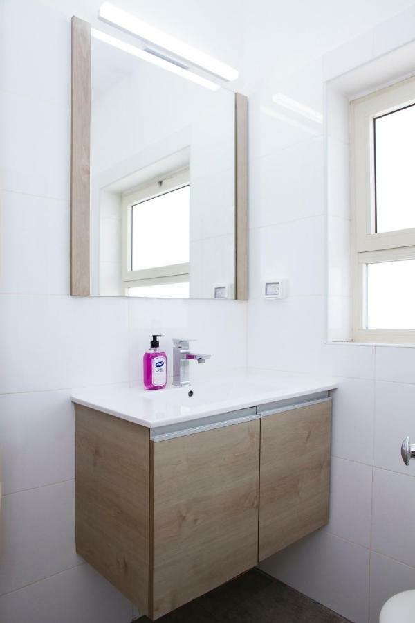 Apartments4You Bally Bat Yam Εξωτερικό φωτογραφία